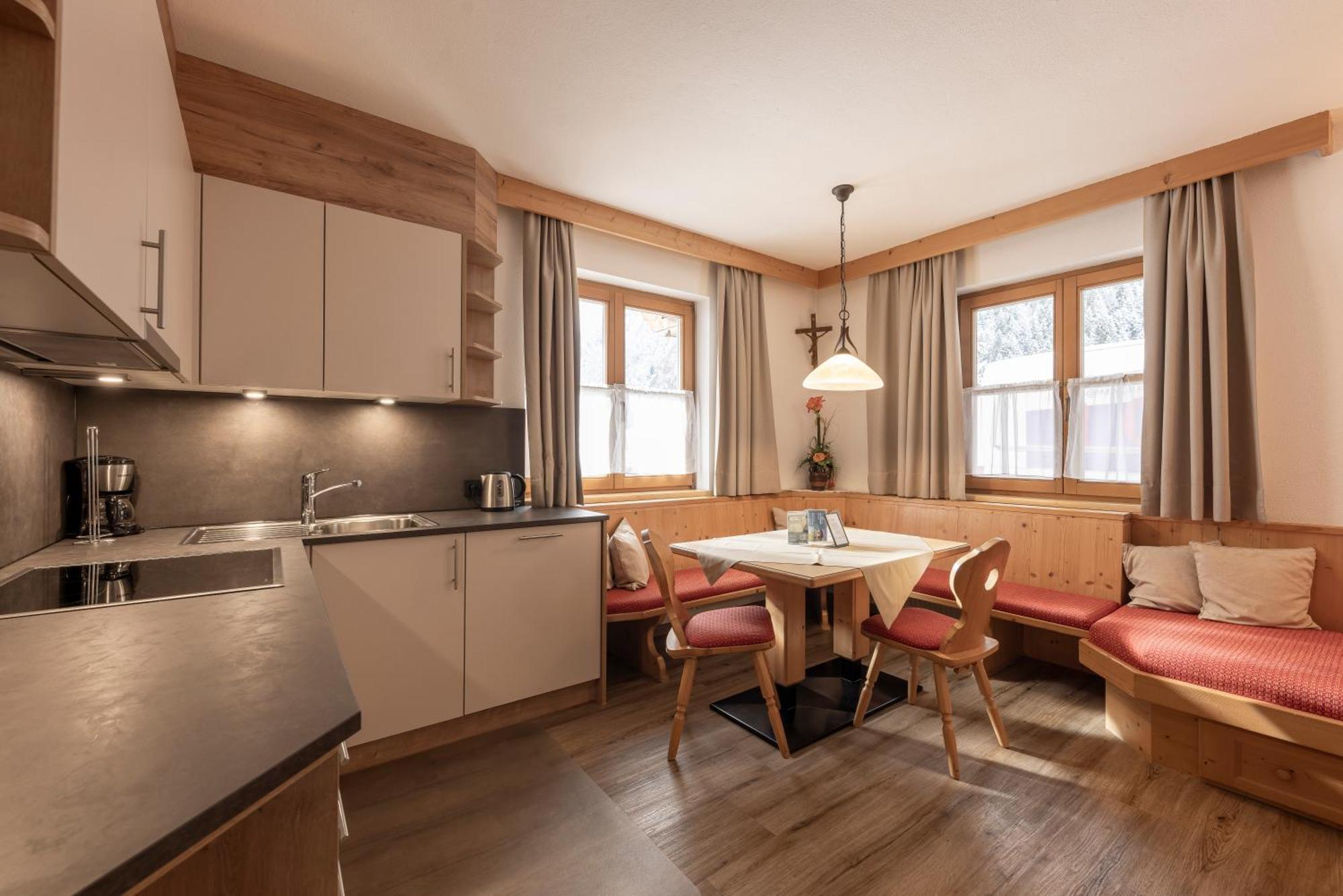 Landhaus Pfurtscheller Нойштифт-им-Штубайталь Экстерьер фото