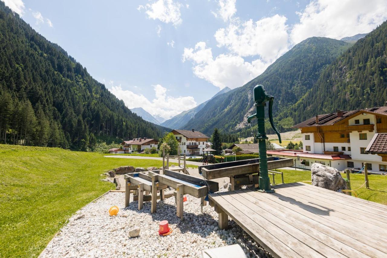 Landhaus Pfurtscheller Нойштифт-им-Штубайталь Экстерьер фото